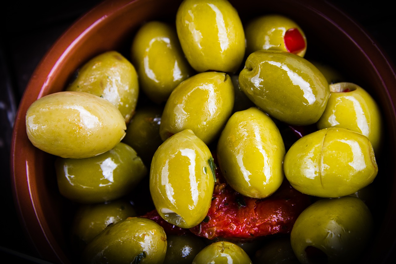 Olivy obsahují algináty